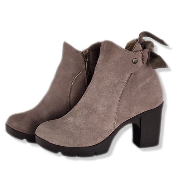 Bearpaw Suede Chunky Block Heel Sheepskin Lined Ankle Boots 8 - Picture 1 of 16